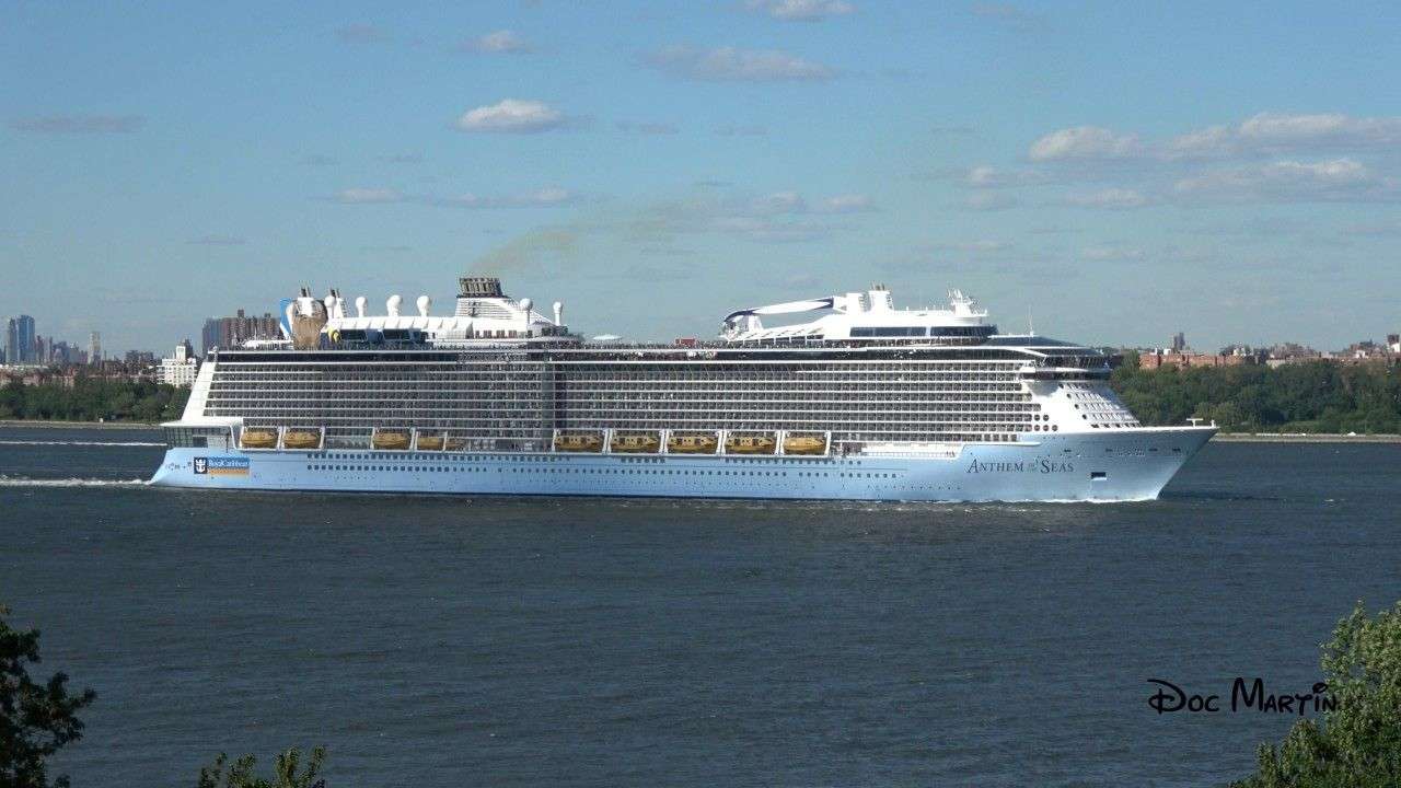 Cruise Ship Anthem Of The Seas Leaving Bayonne, New Jersey ...