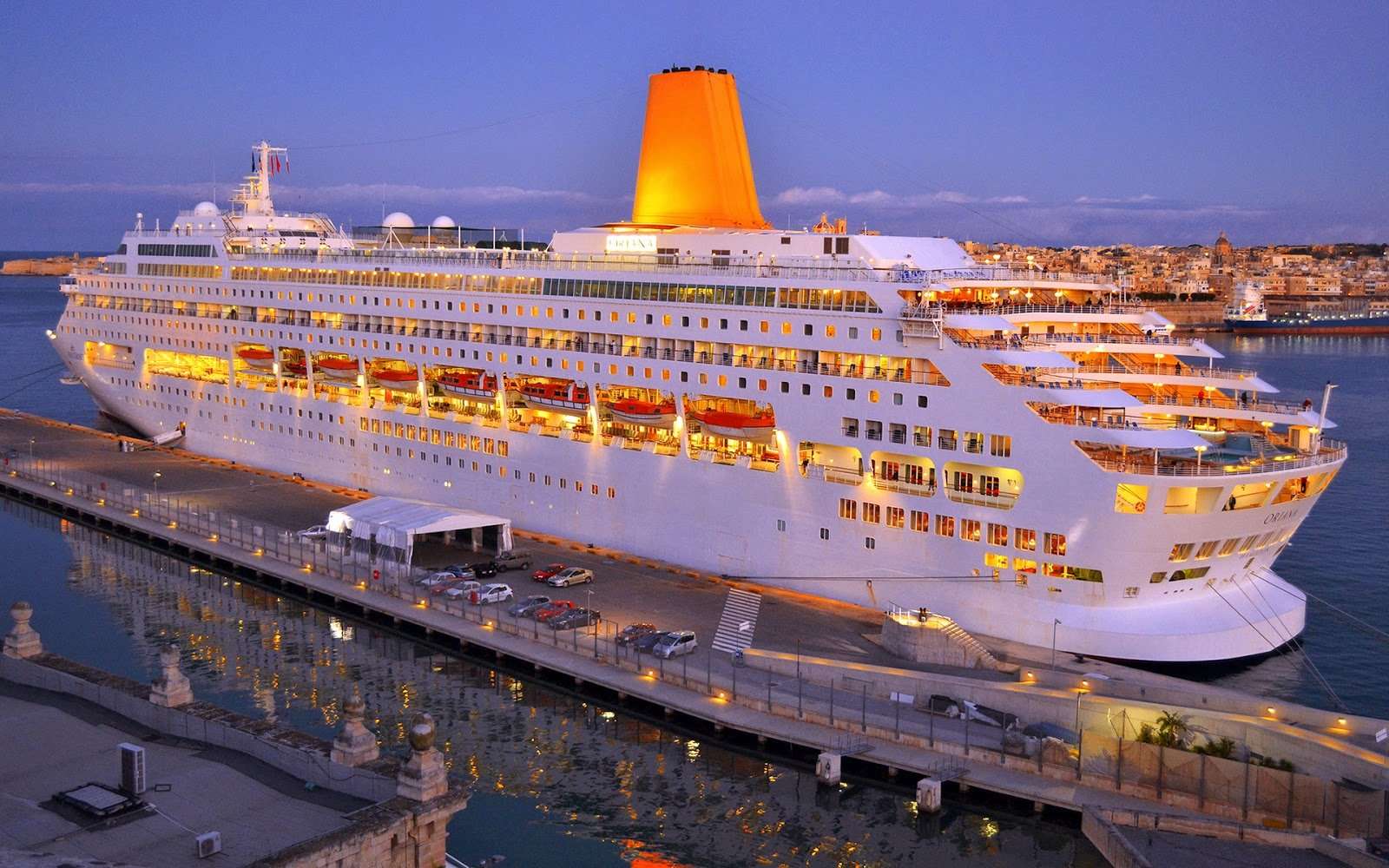 Cruising all over The world: CRUISE SHIPS FOR ALL AGE GROUPS