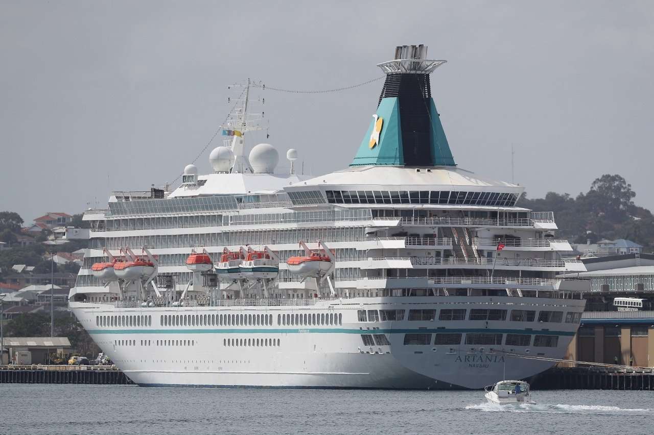 Final cruise ship still carrying passengers docks in ...