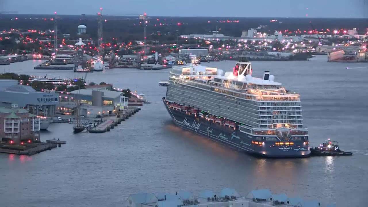 Full Video: Cruise Ship pulls into Norfolk cruise terminal ...