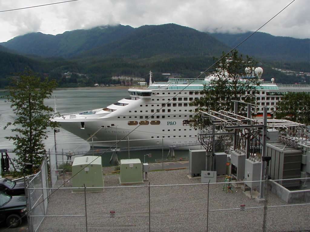 Where Do Cruise Ships Dock In Juneau Alaska / Https ...